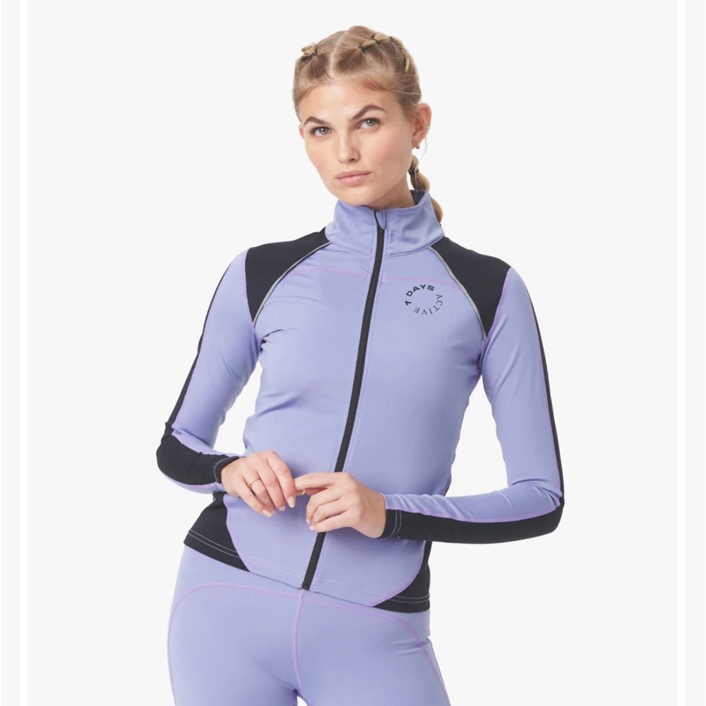 7 DAYS ACTIVE Purple & Black Vida Sport Top